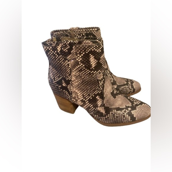 Carlos Santana Boots - Picture 1 of 4